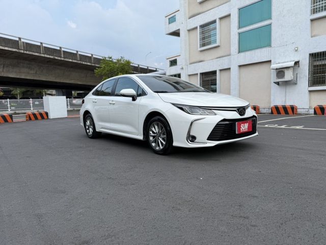 2022 年 Altis 1.8L 白色 原鈑件 原廠保養 原廠保固中 新價格 讓你不用在比價 就能很便宜  第3張相片