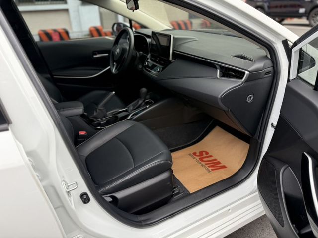 2022 年 Altis 1.8L 白色 原鈑件 原廠保養 原廠保固中 新價格 讓你不用在比價 就能很便宜  第11張相片