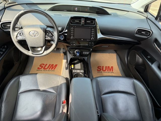 2019年 Prius Hybrid 1.8 白色 原鈑件 原廠保養 僅跑9萬 電池原廠 8年16萬公里保固 新價格  第9張相片