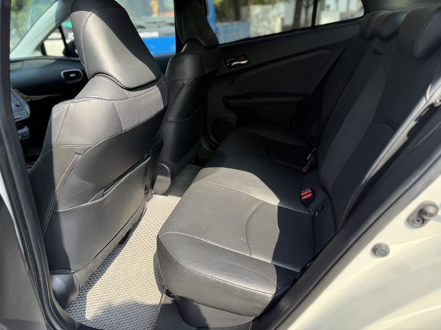 2019年 Prius Hybrid 1.8 白色 原鈑件 原廠保養 僅跑9萬 電池原廠 8年16萬公里保固 新價格  第12張相片