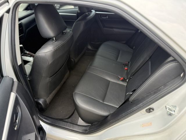 2016年 Altis 1.8豪華版 小改款 原鈑件 原廠保養  新價格 保證便宜  第9張相片