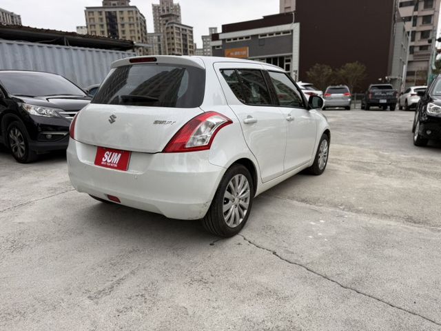2013 Suzuki Swift 1.4L 白色 原鈑件 原廠保養 僅跑11萬 新價格 保證便宜  第3張相片