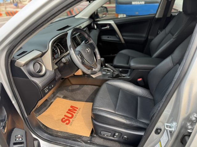 2014 Toyota RAV4 2.0L 銀色 頂級 原鈑件 原廠保養 僅跑13萬 新價格 保證便宜  第8張相片