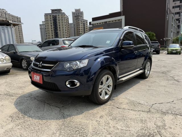 2012年 Outlander 2.4 4WD旗艦型 藍色 認證車 原廠保養 僅跑5萬 稀有極品 全網最便宜  第1張相片