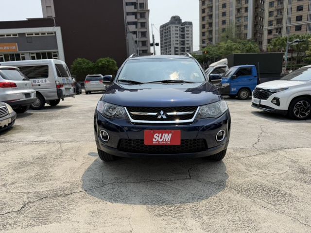 2012年 Outlander 2.4 4WD旗艦型 藍色 認證車 原廠保養 僅跑5萬 稀有極品 全網最便宜  第2張相片