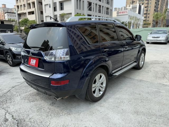 2012年 Outlander 2.4 4WD旗艦型 藍色 認證車 原廠保養 僅跑5萬 稀有極品 全網最便宜  第4張相片