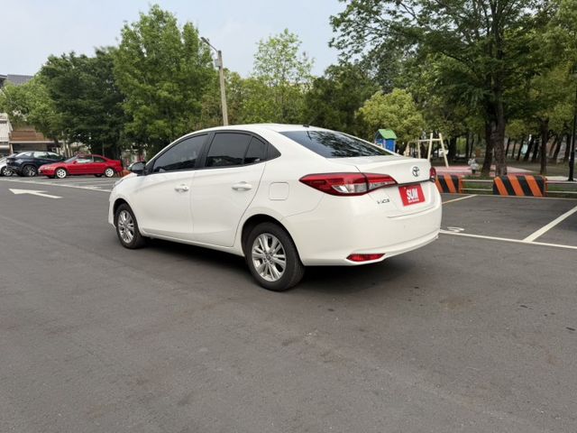 2020 Toyota Vios 1.5 白色 原鈑件 認證車 新價格 便宜 代步車  第6張相片