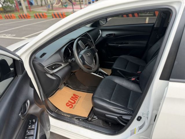 2020 Toyota Vios 1.5 白色 原鈑件 認證車 新價格 便宜 代步車  第9張相片