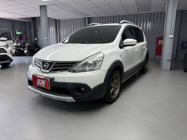 2015年 Livina 1.6豪華版 白色 原鈑件 原廠保養 新價格 超級便宜  第1張相片