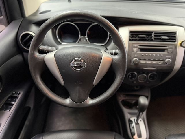 2015年 Livina 1.6豪華版 白色 原鈑件 原廠保養 新價格 超級便宜  第6張相片