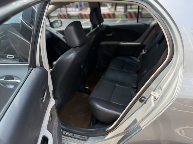 2007 Toyota Yaris 1.5 G 灰色 認證車 優質代步車 省油 省稅 輕巧 好開  第11張相片