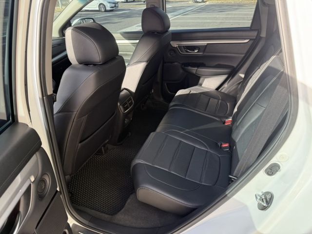 2022年CR-V 1.5 VTi-S 白色 原鈑件 僅跑5萬 原廠保固到 2027年3月 全網最低價 不用在比價  第11張相片
