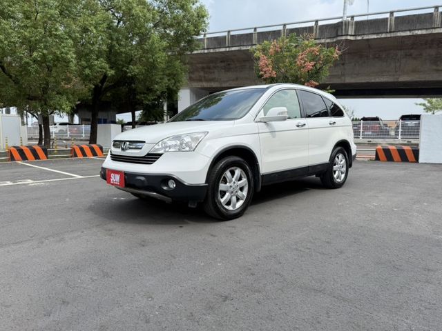 2009年CR-V 2.4 4WD 白色 認證車 僅跑12萬 新價格 不用在出價 就能很便宜  第1張相片