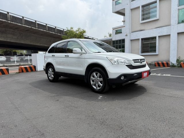 2009年CR-V 2.4 4WD 白色 認證車 僅跑12萬 新價格 不用在出價 就能很便宜  第3張相片