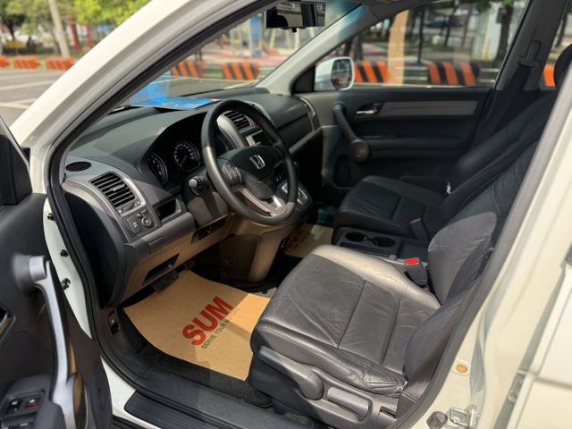 2009年CR-V 2.4 4WD 白色 認證車 僅跑12萬 新價格 不用在出價 就能很便宜  第10張相片