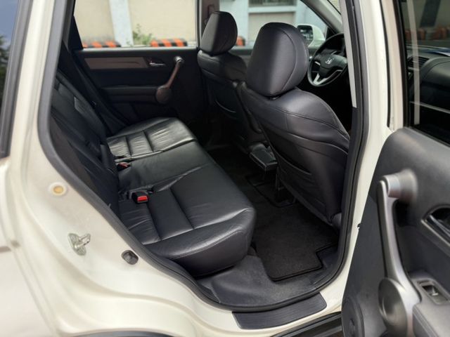 2009年CR-V 2.4 4WD 白色 認證車 僅跑12萬 新價格 不用在出價 就能很便宜  第13張相片