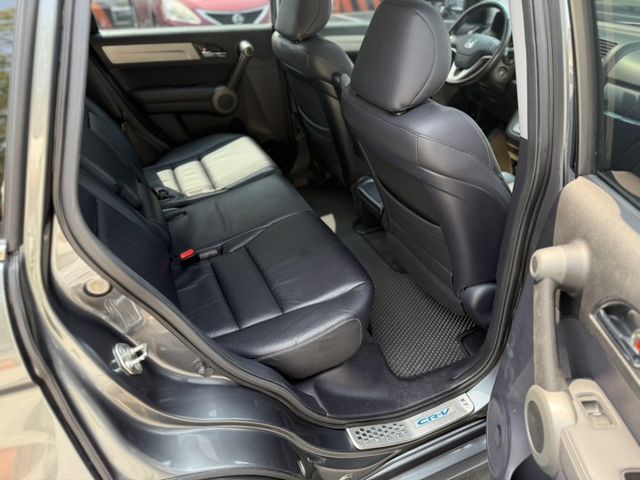 2011年 CR-V 2.4 VTi-S 灰色 4WD 最頂級 限量300台 原廠空力套件 新價格 保證便宜  第12張相片
