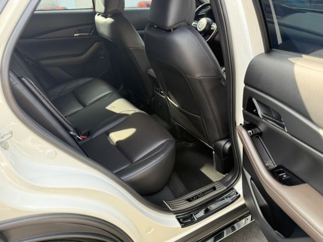 2019年 CX-30 最頂級 白色 原鈑件 BOSE 音響 新價格 保證全網 最便宜  第11張相片