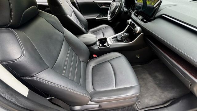 2021 Toyota RAV4 2.0旗艦 認證車 僅跑5萬 加裝空力套件  第7張相片