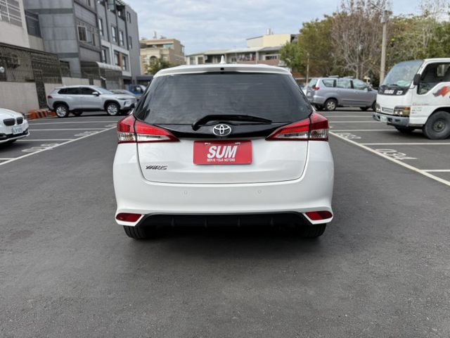 2023 Toyota Yaris 1.5L 白色 原鈑件 末代精裝車 配備 7安  新價格 保證不用在比價 就能很便宜  第5張相片
