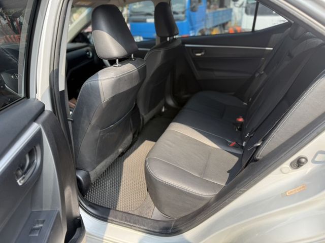 2016年 Altis 1.8豪華版 小改款 原鈑件 原廠保養  新價格 保證便宜  第10張相片