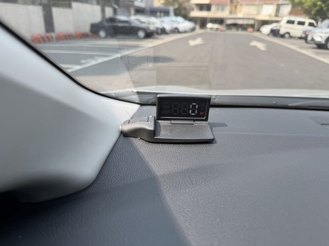 2016年 Altis 1.8豪華版 小改款 原鈑件 原廠保養  新價格 保證便宜  第13張相片