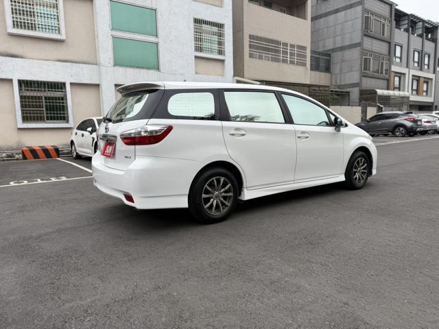 2011 Toyota Wish 白色 認證車 絕版七人座 僅跑14萬 新價格 保證便宜  第6張相片