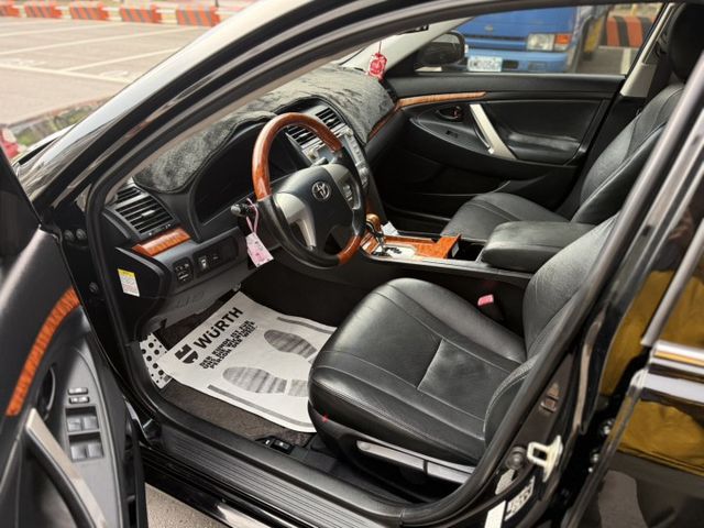 2010 Toyota Camry 2.4L 黑色 認證車 原鈑件 僅跑12萬 新價格 優質代步車  第8張相片