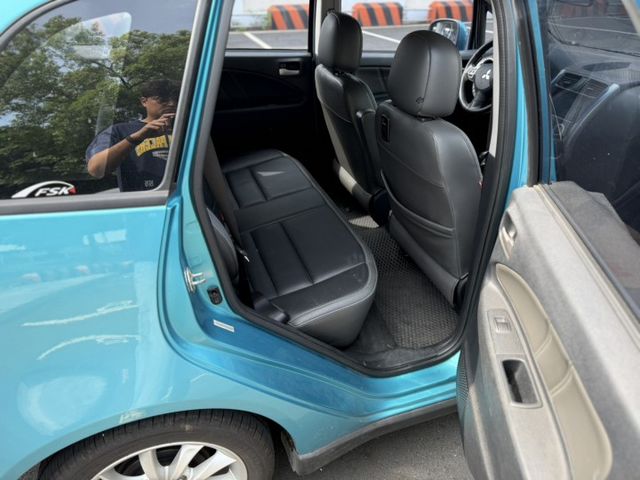 2013年 Colt Plus 旗艦型 藍色 原鈑件 原廠保養 最頂級 新價格 超便宜 代步車~  第12張相片