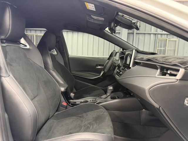 2020年Corolla Sport 2.0旗艦 小改款 白色 原鈑件 原廠保養 僅跑5萬 新價格 保證便宜  第7張相片