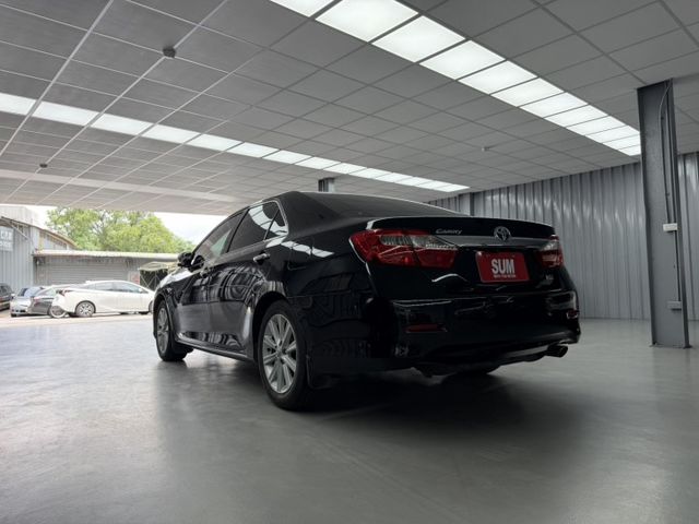 2014 Toyota Camry 黑色 原鈑件 原廠保養 僅跑13萬 新價格 保證便宜  第6張相片
