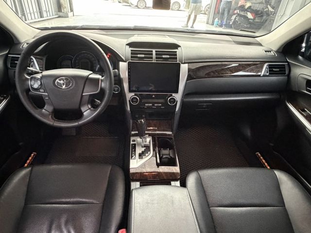 2014 Toyota Camry 黑色 原鈑件 原廠保養 僅跑13萬 新價格 保證便宜  第8張相片