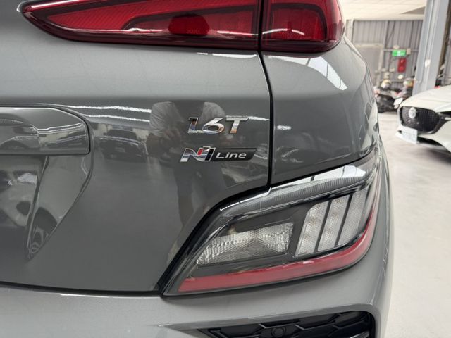2021 Hyundai Kona 小改款 1.6t 渦輪增壓 N Line水泥灰 原鈑件  新價格 保證全網最便宜  第7張相片