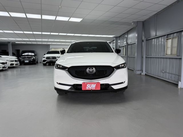 2018 CX-5 白色 旗艦型 BOES音響 原鈑件 原廠保養 僅跑11萬 新價格 讓你不用在比價 就能很便宜  第3張相片