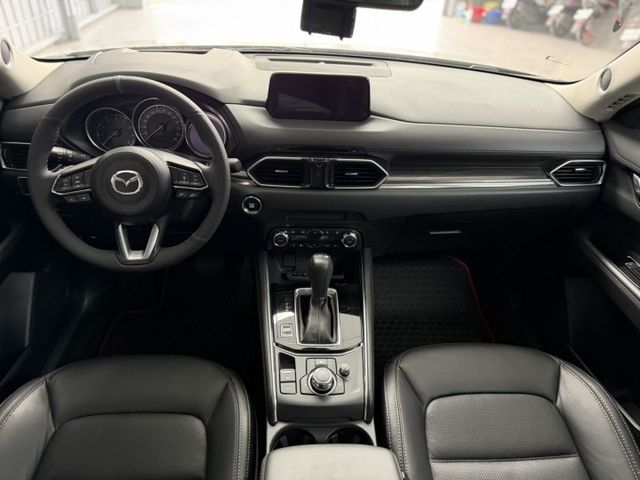 2018 CX-5 白色 旗艦型 BOES音響 原鈑件 原廠保養 僅跑11萬 新價格 讓你不用在比價 就能很便宜  第9張相片