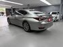 2022 Lexus ES 300h豪華版 鈦色 原鈑件 原廠保養 僅跑9萬 電池 8年16萬 原廠保固中 新價格  第6張縮圖