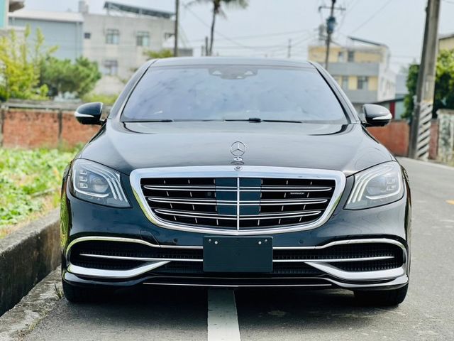 市場稀有S560麥巴赫~現車不用等.歡迎體驗會移動的豪宅!!  第2張相片