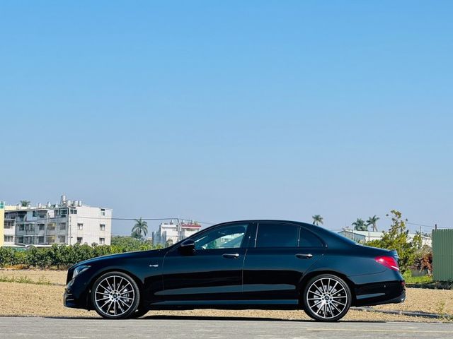 日規配備滿滿E43，有P20跟車系統!  第6張相片