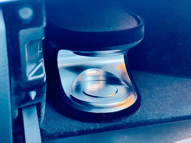 日規配備滿滿E43，有P20跟車系統!  第18張相片