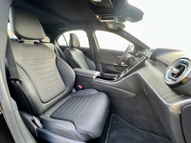 連總代理都要等到天荒地老的全新車W206 AMG ！！！  第16張相片