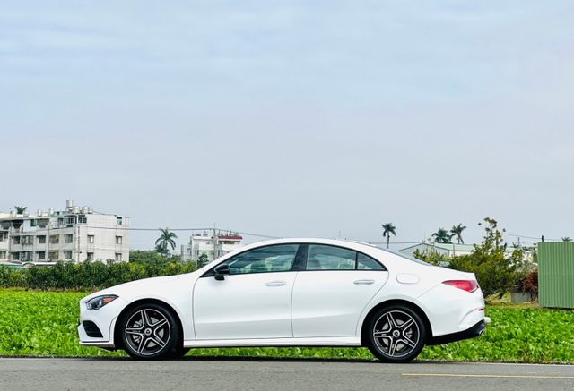 全新車｜總代理等到天荒地老 ，最美入門轎跑  第2張相片