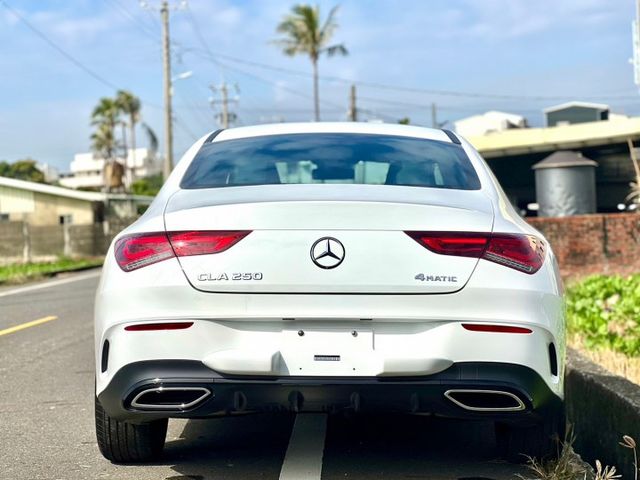 全新車｜總代理等到天荒地老 ，最美入門轎跑  第20張相片