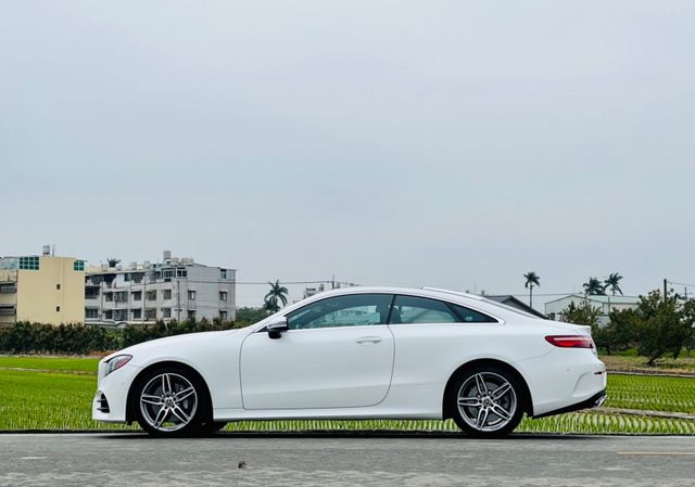 市場熱門COUPE，配備滿 低里程  第2張相片