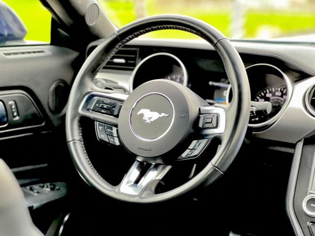 未領牌的美式肌肉車，簡單入手平價跑車，搭配10速手自排變速箱/超省平均油耗:10km  第8張相片