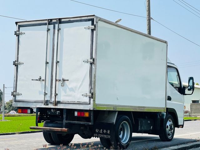 新台幣的好夥伴｜柴油車、冷藏櫃 -5°C、自排貨車 自排駕照即可駕駛，可配合需求量身訂做更換全新車斗  第13張相片