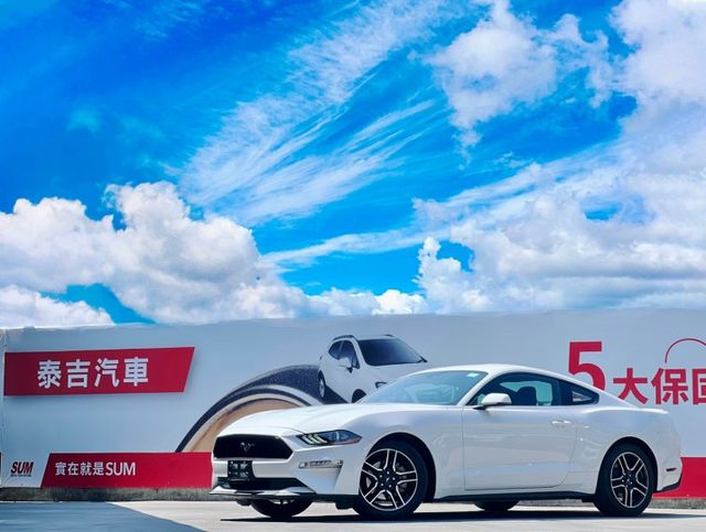 未領牌的美式肌肉車，簡單入手平價跑車，搭配10速手自排變速箱/超省平均油耗:10km，等您來體驗脫韁的野馬  第1張相片