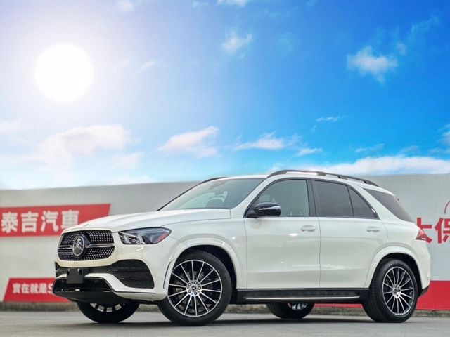 GLE350大進場　白色秒殺款｜AMG夜色、摸門、免鑰匙、LED魚眼頭燈、ACC跟車、360環景、前後雷達、倒車顯影  第1張相片
