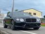 優雅永不過時｜V8聲浪 圓夢系列車款｜摸門、免鑰匙、前後雷達、倒車顯影、觸控大螢幕、電子懸吊、吸門、升降導流尾翼、電尾門  第4張縮圖
