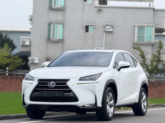高級白開水 上山下海妥妥的｜摸門解鎖、免鑰匙啟動、LED頭燈、前後雷達、倒車顯影、大螢幕、駕駛座電動記憶椅、副駕電動椅  第2張相片