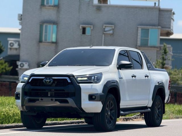 貨卡｜上山下海跑工地｜摸門、免鑰匙、LED魚眼頭燈、ACC、360環景、前後雷達、倒車顯影  第2張相片